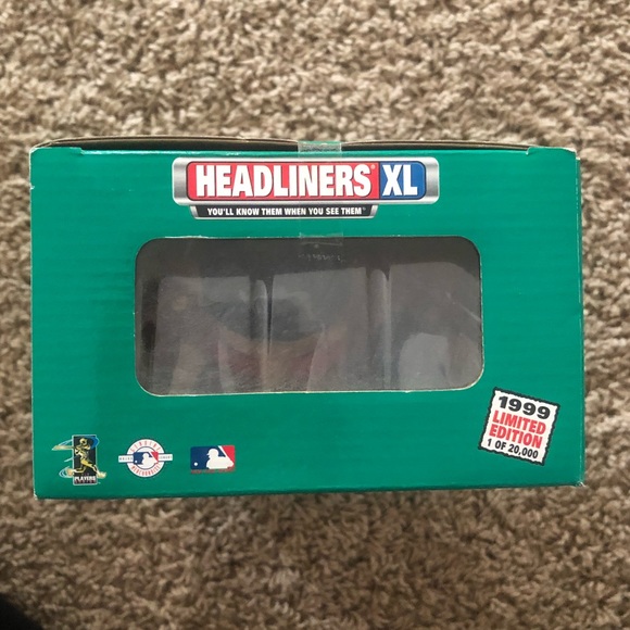 Headliners XL- Nomar Garciaparra of the Boston Red Sox Bobble Head (1999). - Picture 7 of 8